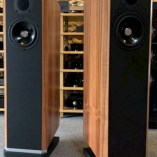  Kudos Titan 606 Loudspeakers