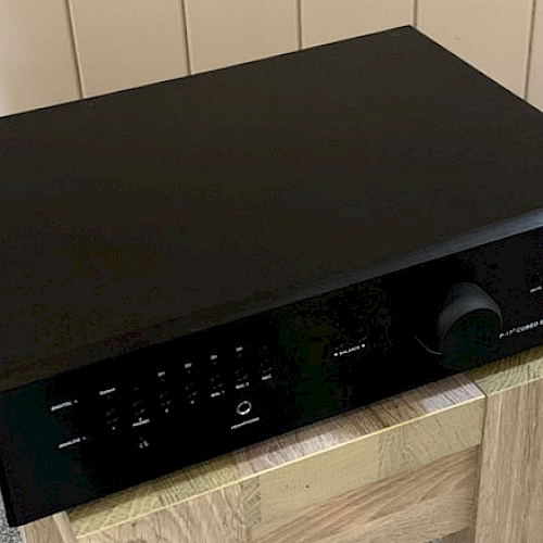  Bryston BP-17 Pre-Amplifier