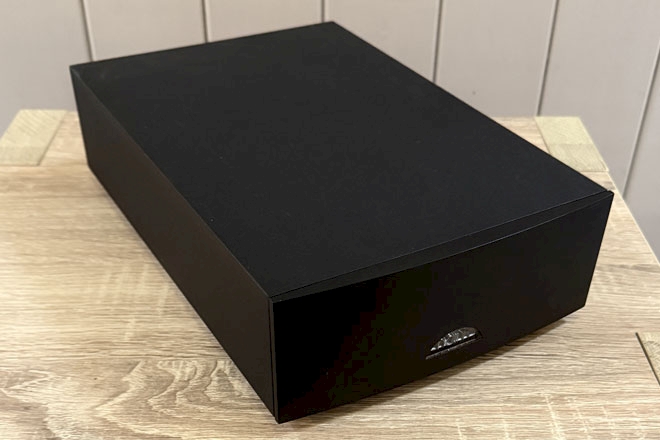Offers Naim SuperLine Phono Stage