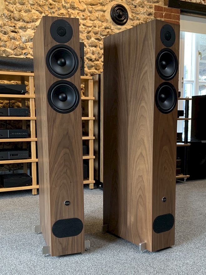 Offers PMC Fact-8 Loudspeakers