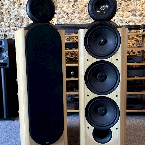  KEF Reference 207-2 Loudspeakers